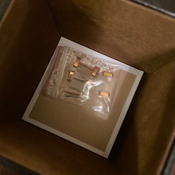 Working Michael Kors Watch - Picture 3 of 3